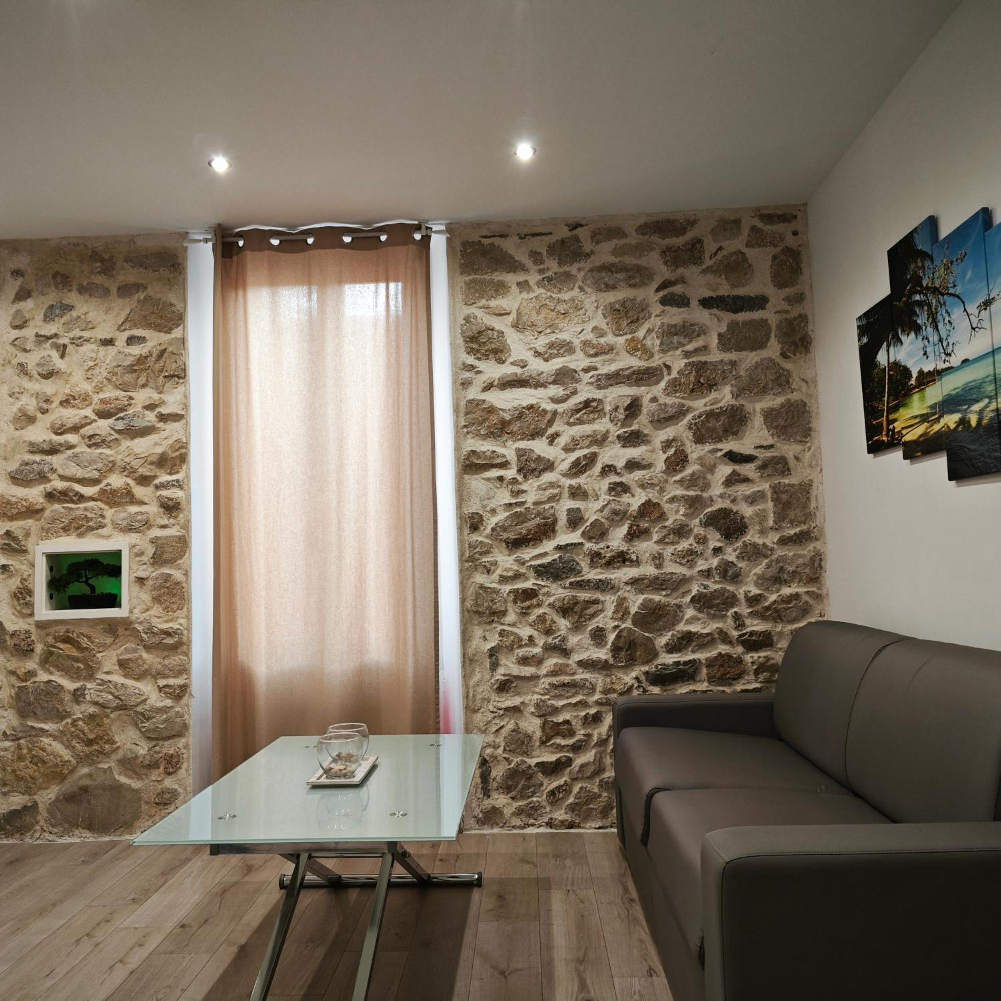 Appartement Tout Confort A 2 Pas Du Centre Ville Обан Екстериор снимка